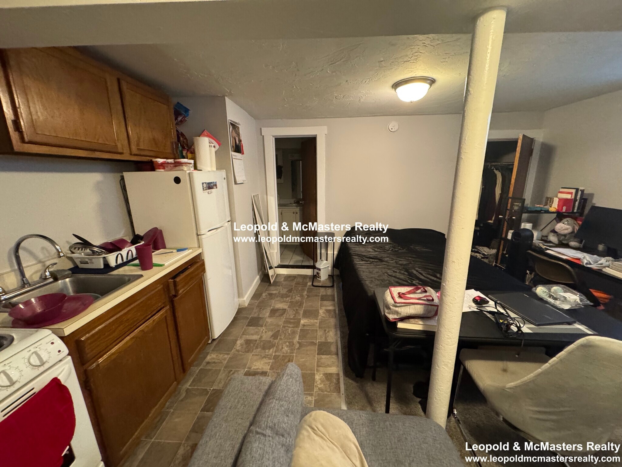 Building Photo - 593 Cambridge St