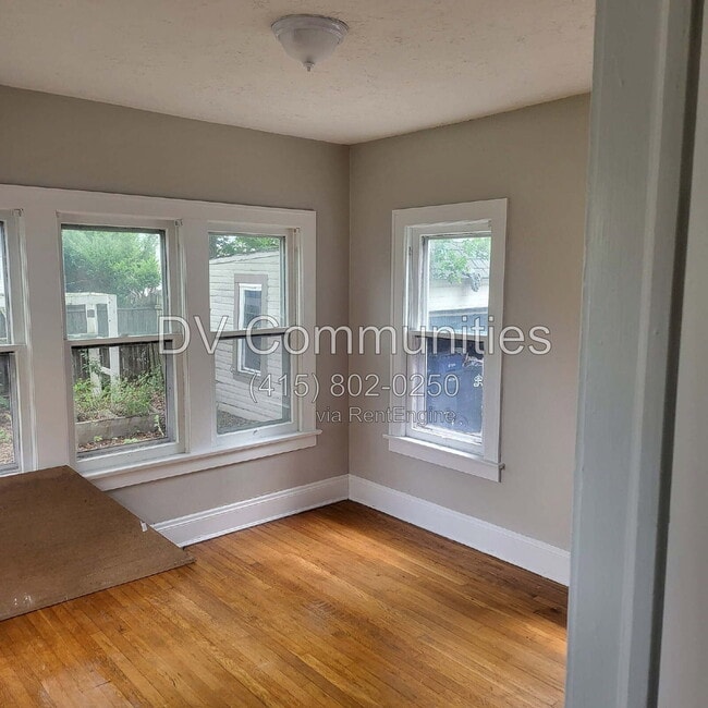 Building Photo - 1637 Eddington Rd
