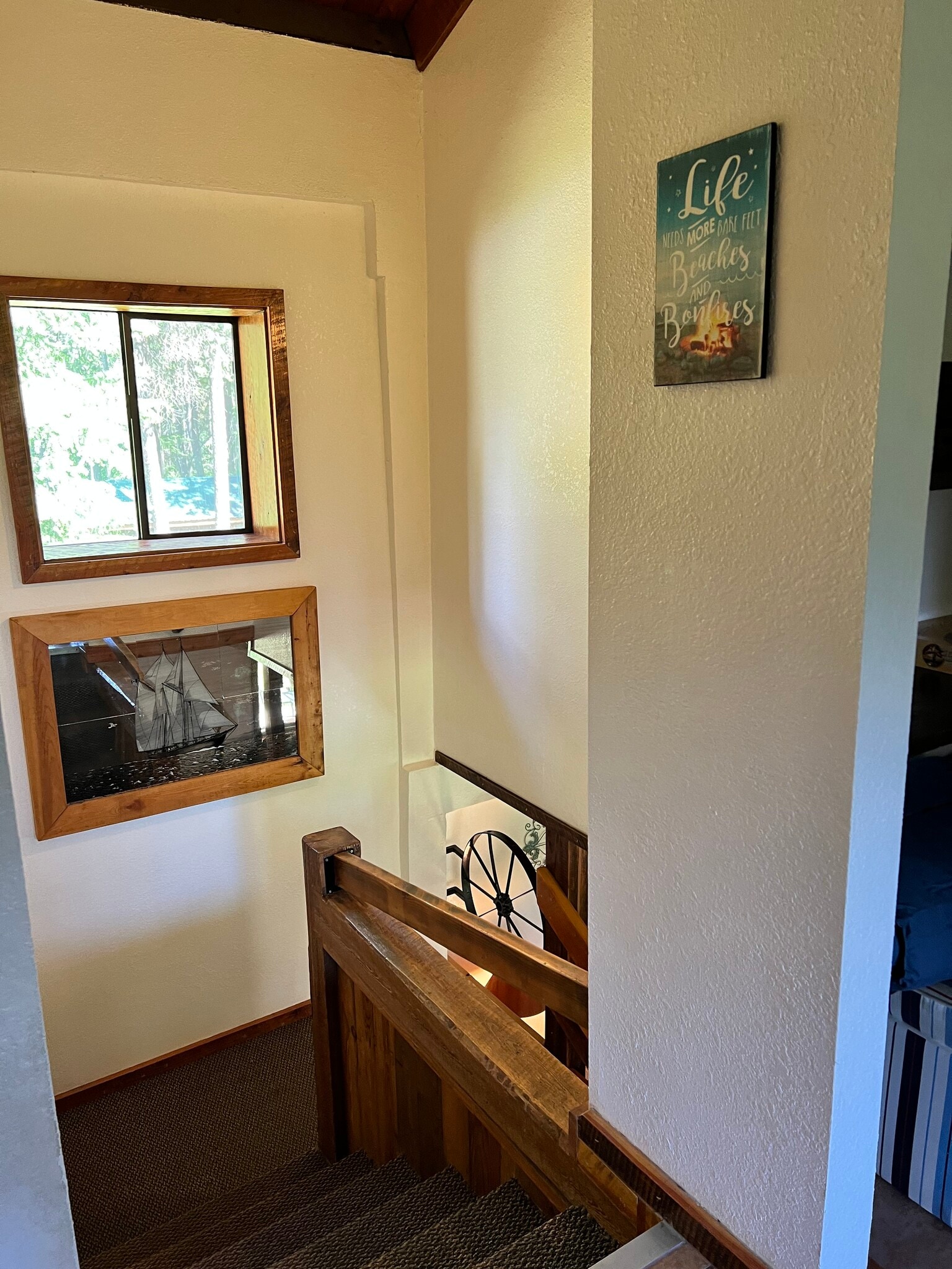 Building Photo - 260 Rustic Ln