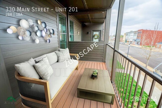 Building Photo - 330 Main St