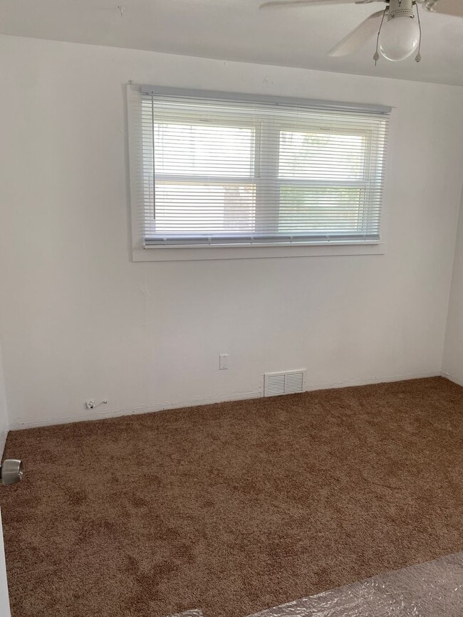 Building Photo - Updated Home for Rent!
