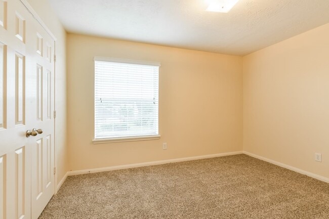 Building Photo - 1003 Redcrest Springs Ct