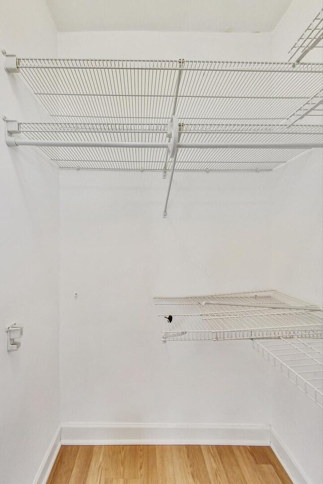 Building Photo - 1327 Church St