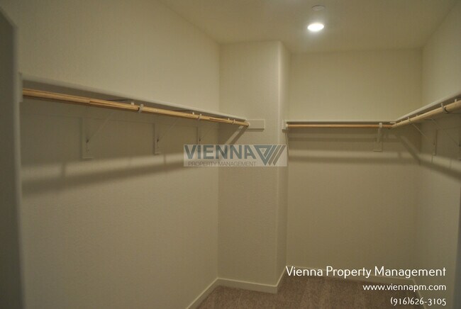 Building Photo - 2273 Milky Way Cir