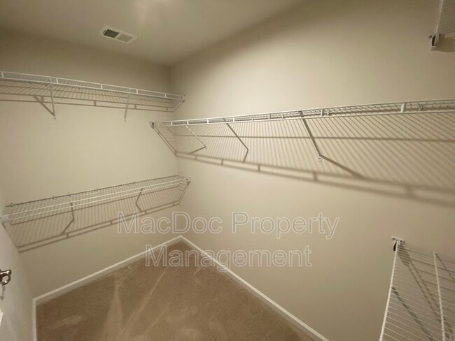 Building Photo - 9730 Cedarmass Cir