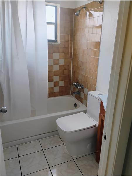 Building Photo - 1717 Shenandoah St