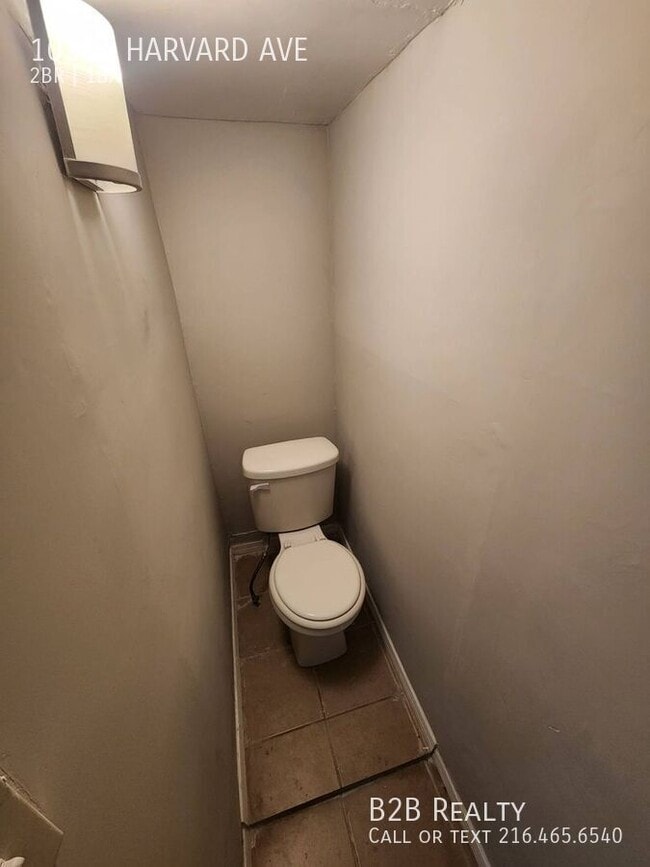 Building Photo - 10314 Harvard Ave