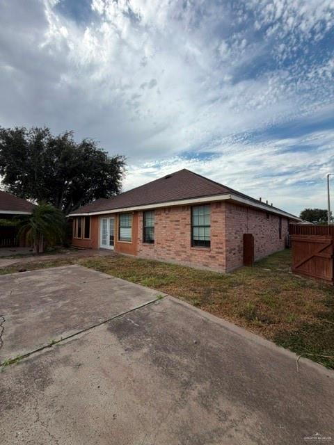 Building Photo - 207 E Fudge Dr