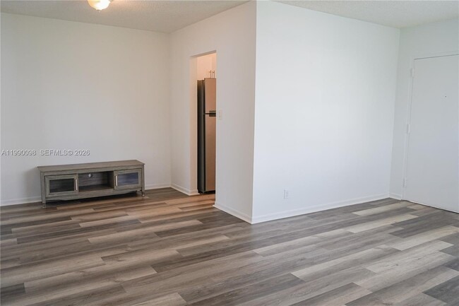 Building Photo - 2008 Jackson St