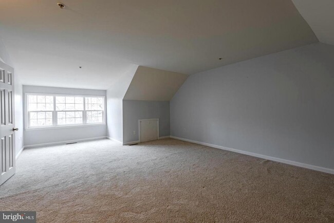 Building Photo - 226 Wintergull Ln