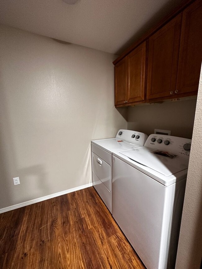 Building Photo - **REQUIRE 24-HOUR NOTICE BEFORE SHOWING, A...