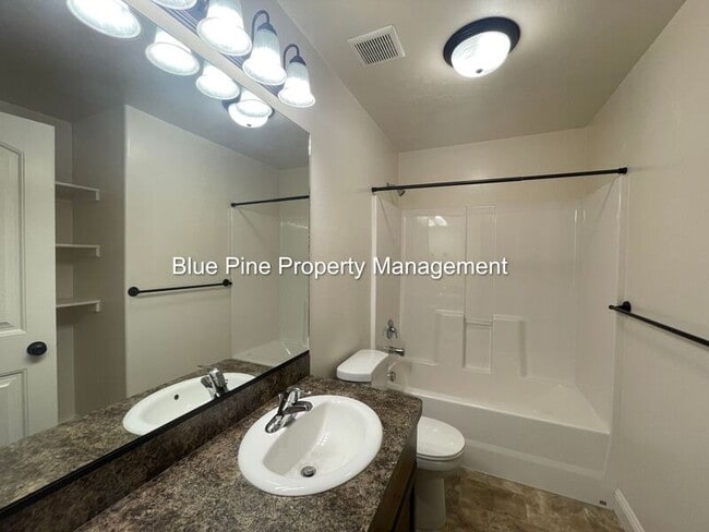 Building Photo - 3908 Tradition Ct