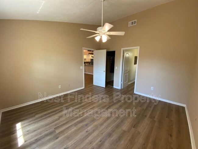 Building Photo - 11866 Ashbrook Cir N