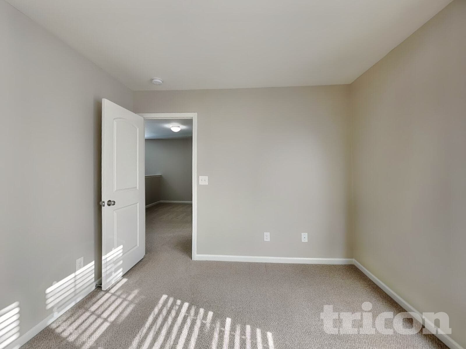 Building Photo - 3545 Saddlebrook Dr