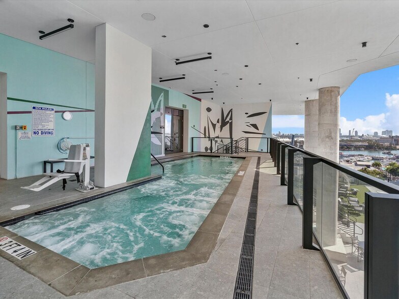 Building Photo - 398 NE 5th St