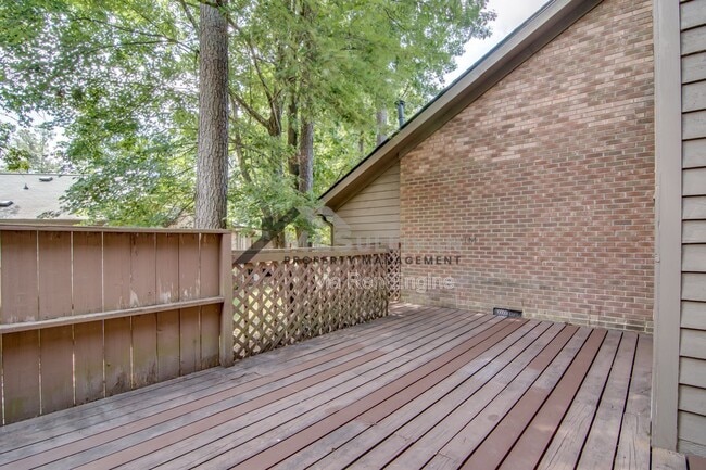 Building Photo - 5500 Fortunes Ridge Dr