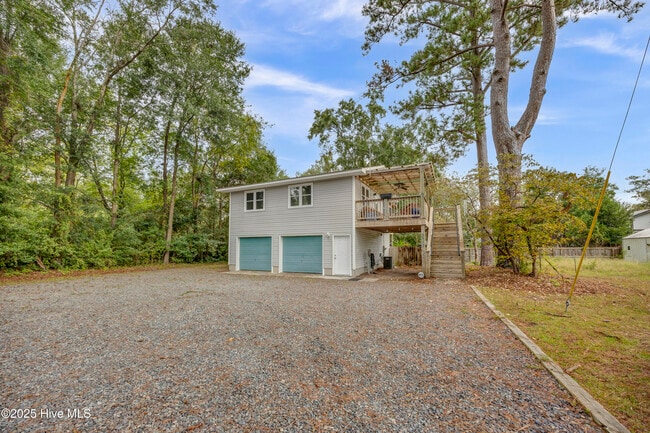Building Photo - 3913 Cherry Ave