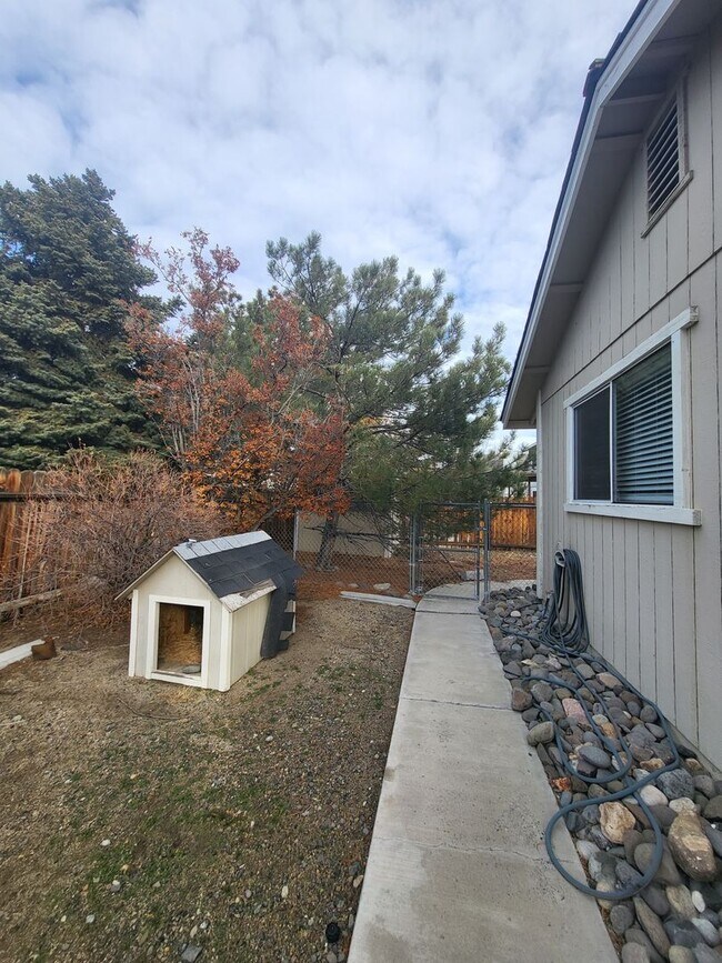 Building Photo - 630 Boulder Cir