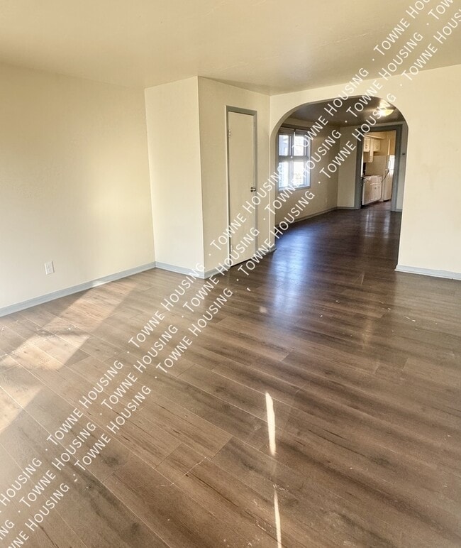 Building Photo - 24 Como Ave