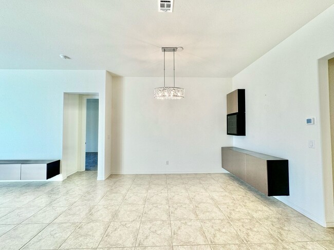 Building Photo - 10067 Tamberlaine Ave