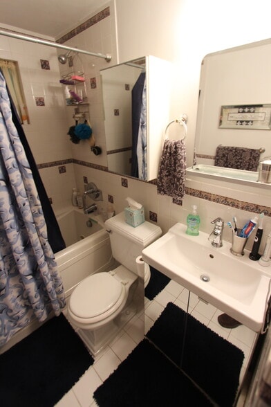 Bath - 3441 Brighton Rd