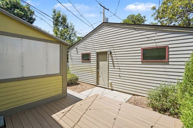 Building Photo - 2531 Curtis Street