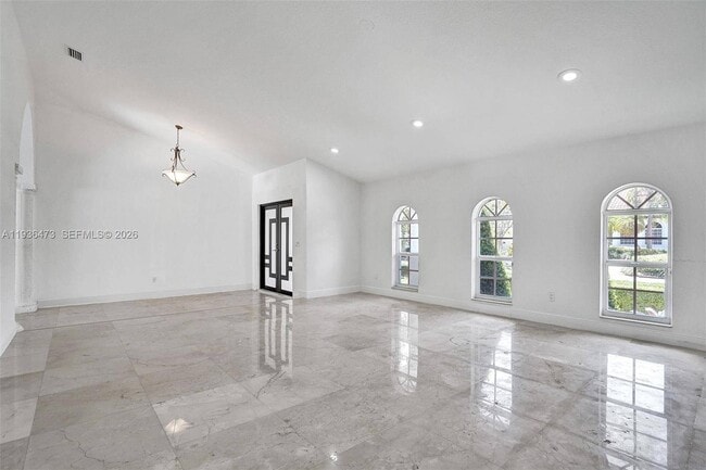 Building Photo - 13105 Biscayne Island Terrace