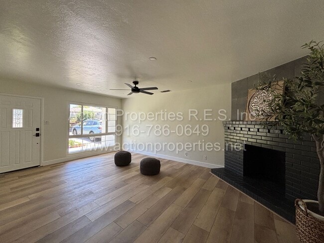 Building Photo - Modern Beauty of Downtown Roseville - 3 Be...