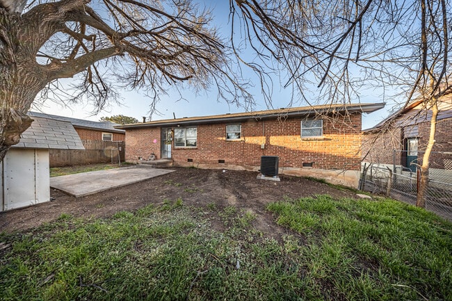 Building Photo - 5860 NW Dearborn Ave