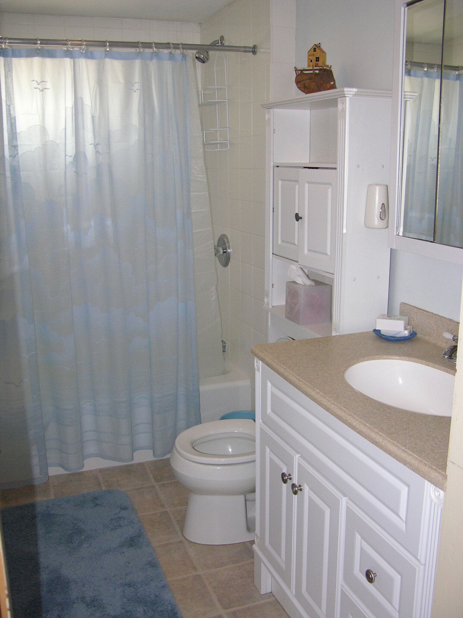 Bathroom - 10 Jackson St