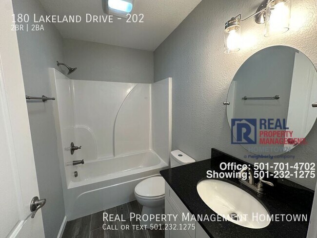 Building Photo - 180 Lakeland Dr