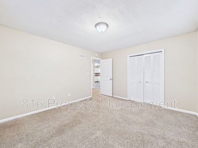 Building Photo - 131 S Crescent Ave