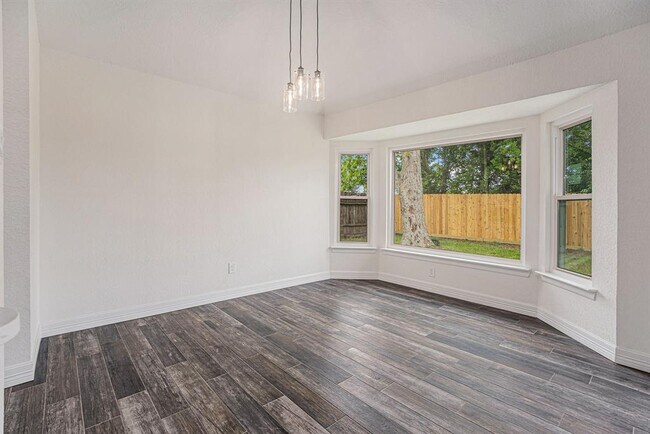 Building Photo - 614 Magnolia Bend St