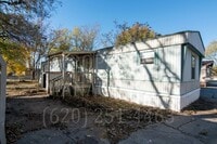 Building Photo - 3 Bedroom 2 Bath