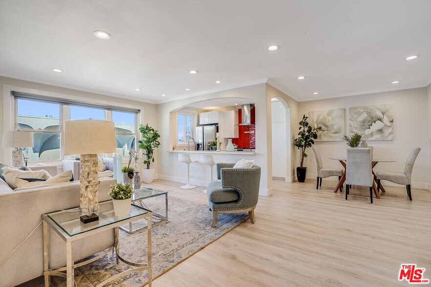 Building Photo - 11670 W Sunset Blvd