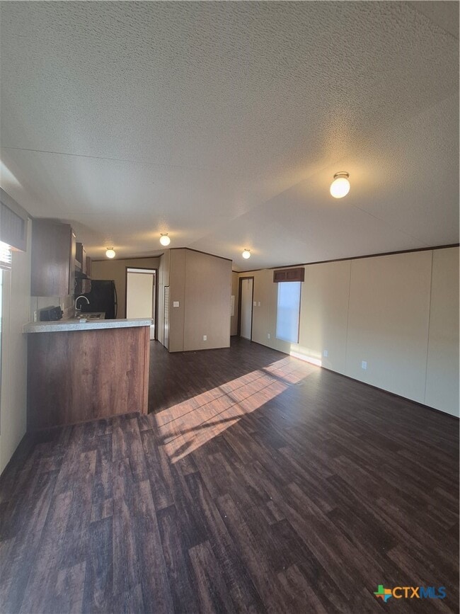 Building Photo - 1911 Wald Rd