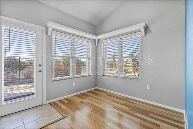 Building Photo - 18602 E Water Dr