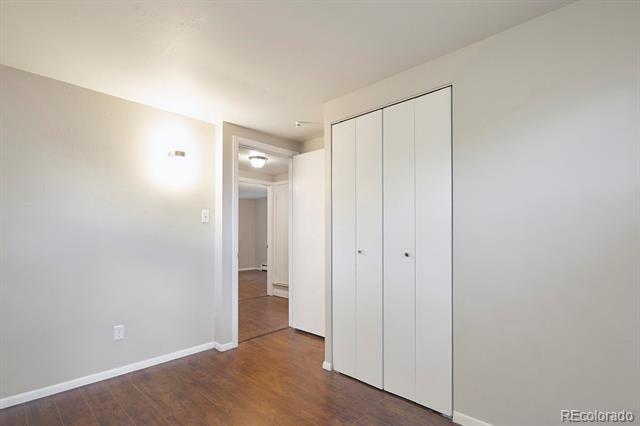 Building Photo - 241 Elmwood Dr