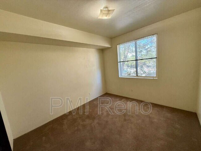 Building Photo - 1600 I St