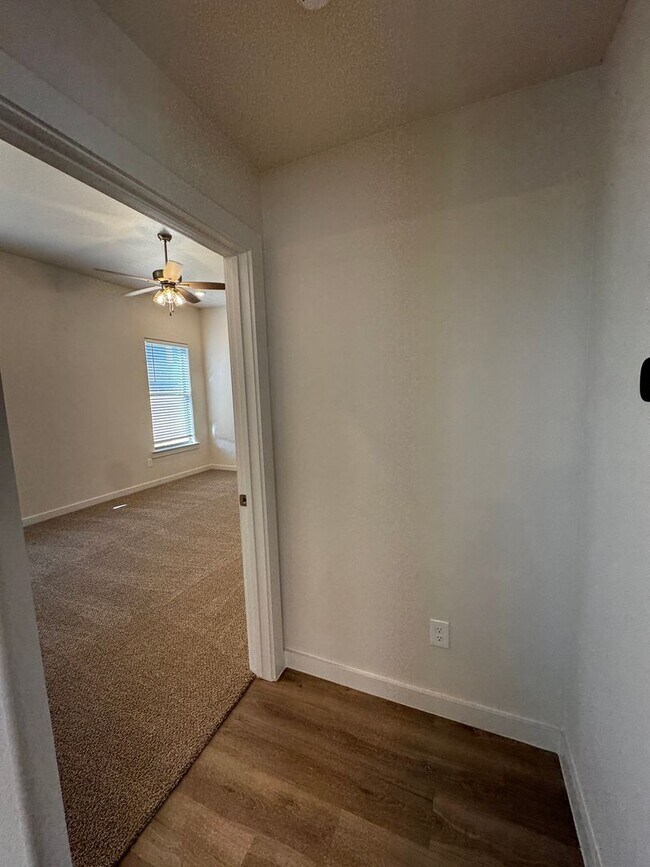 Building Photo - Fabulous Luxury Newer 2026 Build 3/2/2