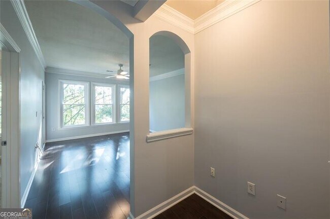 Building Photo - 1850 Cotillion Dr