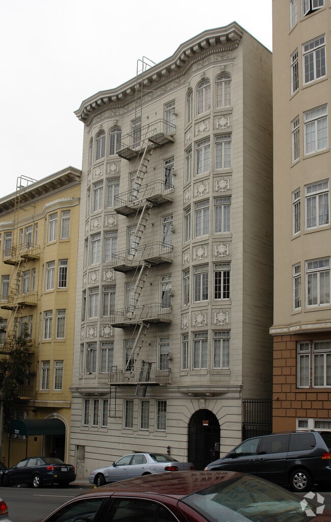 745 Hyde St - Hyde Street Apartments