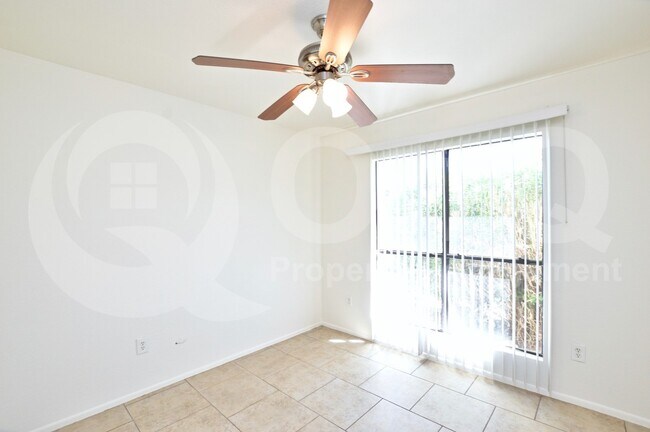 Building Photo - 3119 W Cochise Dr