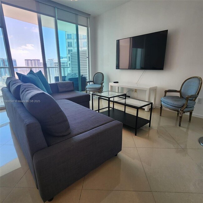 Building Photo - 300 S Biscayne Blvd