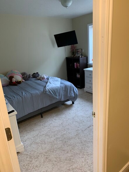 Bedroom 3 - 1642 E Fort Union Blvd