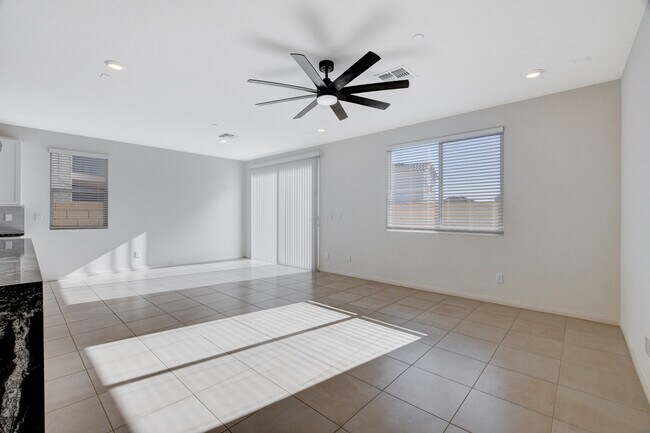 Building Photo - 8439 Vacarez Dr