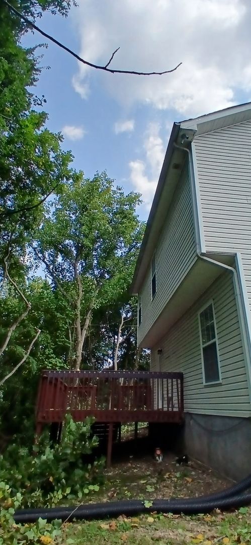 Building Photo - Three or four bedroom 2 1/2 bath in Antioch