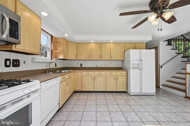 Building Photo - 118 Sylvan Terrace
