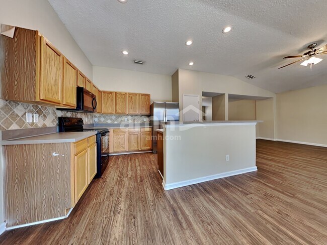 Building Photo - 1472 Redbird Creek Dr