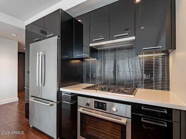 Building Photo - 4422 N 75th St